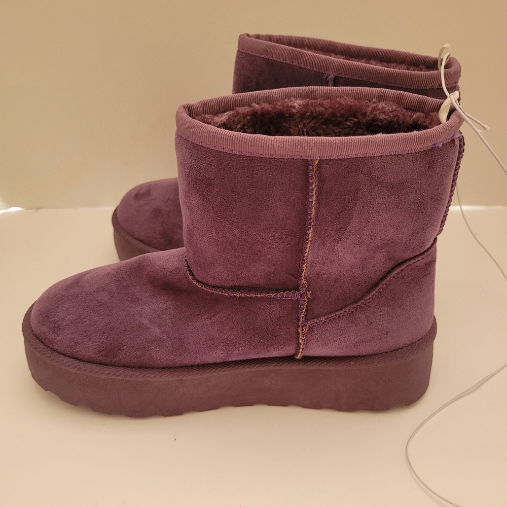 Mudd Women's Cherry-99L Faux Fur Boots